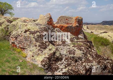 Landschaftsansicht von der Akropolis von Yazılıkaya, Altar. Phrygia Tal in der Mitte von Kutahya, Eskisehir, Afyon in der Türkei. Stockfoto