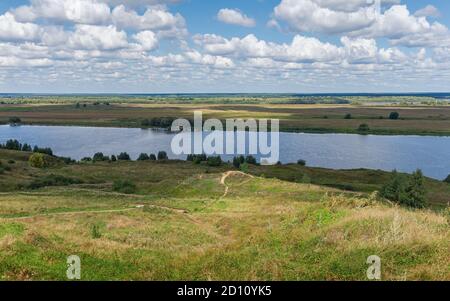 Das Ufer des Flusses Oka. Zentralrussland, Region Rjasan Stockfoto