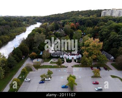 1. Oktober 2020, Springbank Park in London, Ontario, Kanada. Luftaufnahme von Storybook GardenLuke Durda/Alamy Stockfoto