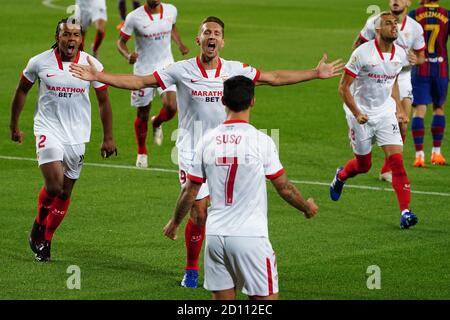 Camp Nou, Barcelona, Katalonien, Spanien. Okt. 2020. La Liga Fußball, Barcelona gegen Sevilla; De Jong von Sevilla feiert nach dem Scoring in der 8. Minute für 0-1 Credit: Action Plus Sports/Alamy Live News Stockfoto