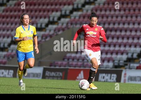 Manchester, Großbritannien. Oktober 2020. Christen Press von Manchester United dribbelt mit dem Ball während des Women's Super League Spiels zwischen Manchester United und Brighton und Hove Abion im leigh Sports Village in Manchester Isaac Parkin/SPP Credit: SPP Sport Press Photo. /Alamy Live Nachrichten Stockfoto