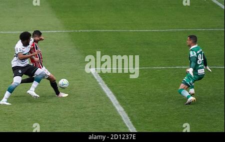 Curitiba, Brasilien. Oktober 2020. Spiel des Tores durch Hindernis während Coritiba x São Paulo im Couto Pereira Stadion in Curitiba, PR abgesagt. Kredit: Carlos Pereyra/FotoArena/Alamy Live Nachrichten Stockfoto