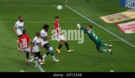 Curitiba, Brasilien. Oktober 2020. Wilson verteidigte während Coritiba x São Paulo im Couto Pereira Stadion in Curitiba, PR statt. Kredit: Carlos Pereyra/FotoArena/Alamy Live Nachrichten Stockfoto