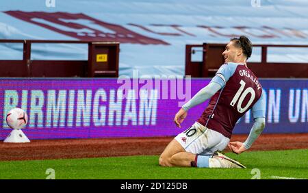 Birmingham, Großbritannien. Oktober 2020. Jack Grealish von Aston Villa feiert am 4. Oktober 2020 während des Spiels der englischen Premier League zwischen Aston Villa und Liverpool im Villa Park in Birmingham, Großbritannien. Quelle: Xinhua/Alamy Live News Stockfoto