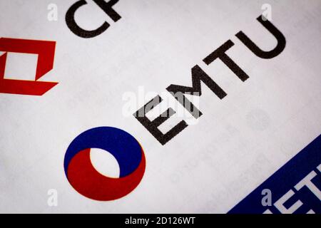 Brasilien. Oktober 2020. Auf dieser Fototafel ist das Empresa Metropolitana de Transportes Urbanos de São Paulo (EMTU) Logo auf einem weißen Plakat zu sehen. Kredit: SOPA Images Limited/Alamy Live Nachrichten Stockfoto