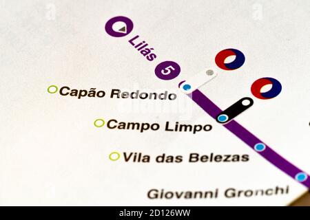 Brasilien. Oktober 2020. Ausschnitt einer Karte mit Linha 5 (Lilás) der Metrô de São Paulo. Kredit: SOPA Images Limited/Alamy Live Nachrichten Stockfoto