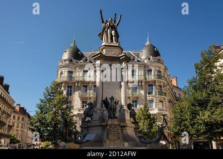 Brunnen der drei Orden Grenoble Historisches Denkmal Stockfoto