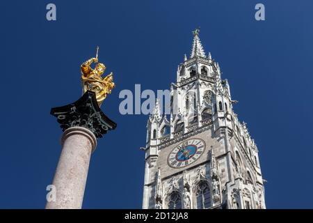 Geographie / Reisen, Deutschland, Bayern, München, Marienkolonne vor dem neuen Rathaus auf der Marienpla, Additional-Rights-Clearance-Info-Not-available Stockfoto