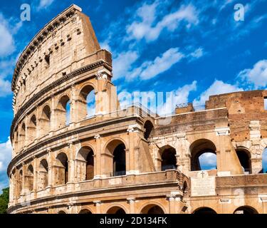 Außenansicht des Kolosseums, Rom, Italien Stockfoto