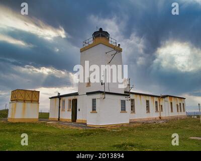 Eshaness Leuchtturm in Northmavine, Shetlandinseln, Schottland, UK - von David Alan Stevenson, einer der 'Leuchtturm' Stevensons gebaut, zwischen 1925 und 1929. Stockfoto