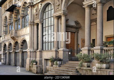 Mailand, (Italien), der mittelalterliche Kaufmannsplatz (Piazza Mercanti) im Stadtzentrum Stockfoto