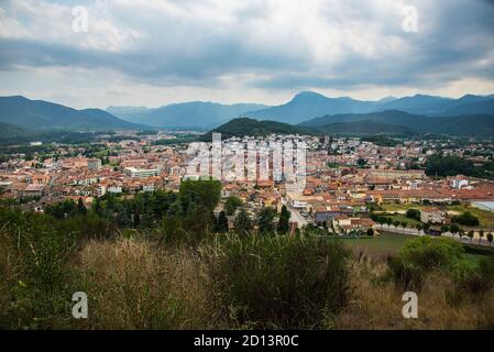 Blick auf die Stadt Olot, Girona, Spanien Stockfoto