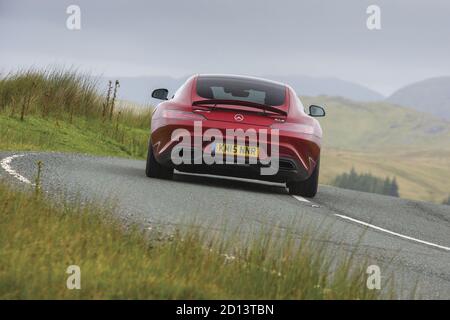 Mercedes AMG GT-S, Rot - Wales, Großbritannien, 2015 Stockfoto