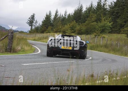 McLaren 650s, violett - Wales, Großbritannien, 2015 Stockfoto