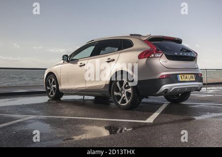 Statische Bilder des Volvo V40 Cross Country mit D4-Motor 2014/15, Großbritannien, 8. Januar 2015 Stockfoto