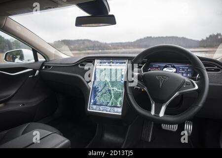 Tesla Model S - P85 - Roadtrip von London nach Oslo mit dem Supercharger Netzwerk, Februar 2015 Stockfoto