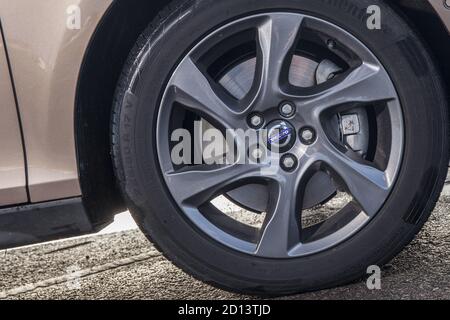 Statische Bilder des Volvo V40 Cross Country mit D4-Motor 2014/15, Großbritannien, 8. Januar 2015 Stockfoto