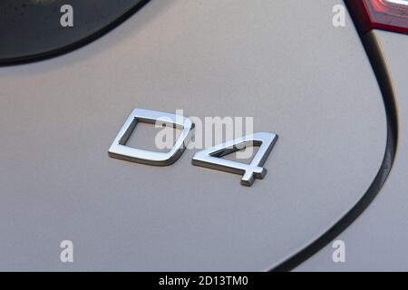 Statische Bilder des Volvo V40 Cross Country mit D4-Motor 2014/15, Großbritannien, 8. Januar 2015 Stockfoto