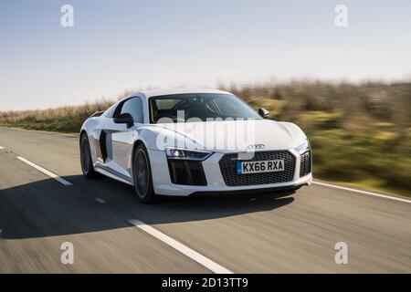 Audi R8 V10 Plus beim Strassenversuch des Jahres. Stockfoto