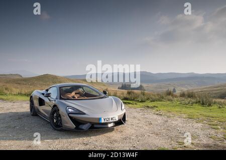 McLaren 570S während der Probefahrt des Jahres. Stockfoto