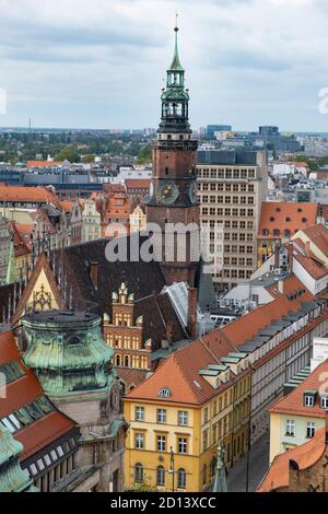 Top Luftaufnahme von Gebäuden in der Altstadt von Breslau, historische Innenstadt, Polen Stockfoto