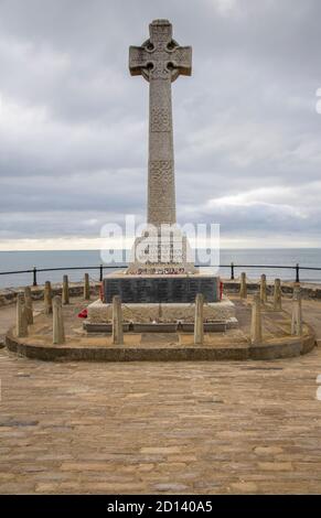 Kriegsdenkmal an der Strandpromenade von sandown auf der Insel Von wight Stockfoto