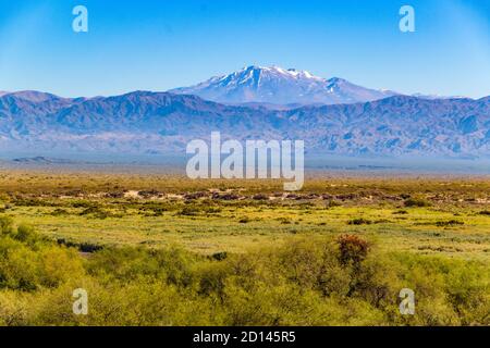 Wunderschöne puna andenlandschaft im Lagunenreservat brava, Provinz La rioja, argentinien Stockfoto