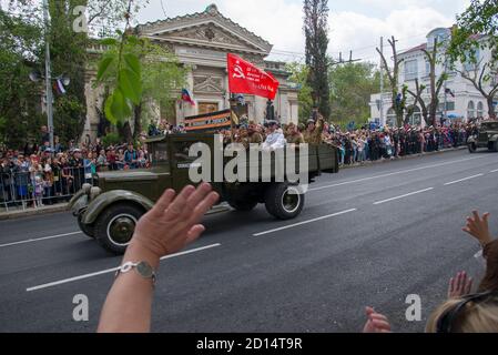 SEWASTOPOL / KRIM - 09. MAI 2017: Parade am Tag des Sieges Stockfoto