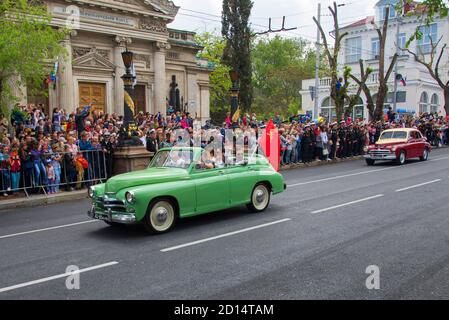 SEWASTOPOL / KRIM - 09. MAI 2017: Parade am Tag des Sieges Stockfoto