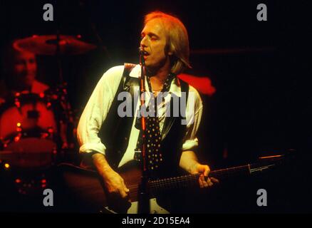 San Francisco, Kalifornien, 7. März: Tom Petty tritt am 7. März 1999 im Fillmore Auditorum in San Francisco auf. Quelle: Stephen Dorian Miner/Mediapunch Stockfoto