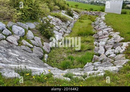 Frankreich, Doubs, Brognard, Unternehmen, Regenwasserrückhaltebecken Stockfoto