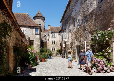 Frankreich, Lot, Carennac, beschriftet Les Plus Beaux Villages de France (die schönsten Dörfer Frankreichs), Cluny klösterlichen Komplex Stockfoto