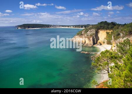 Frankreich, Finistere, regionaler natürlicher Armorischer Park, Crozon, Crozon-Morgat Bay Übersicht Stockfoto