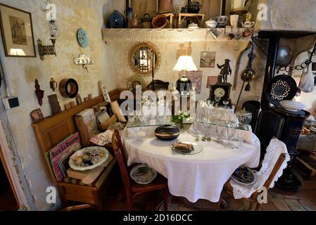 Frankreich, Haute Saone, Colombier, Schloss, Café-brocante Stockfoto