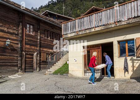 Walliser Roggenbrot-Backwerkstatt in Goppenstein-Erschmatt, Schweiz Stockfoto