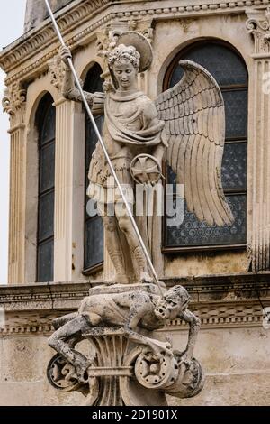 arcangel Gabriel, catedral de Santiago, Patrimonio Mundial de la UNESCO, Sibenik, costa dalmata, Croacia, europa Stockfoto