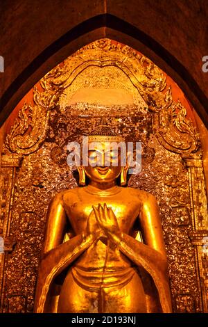 Ananda Buddhist Temple erbaut von König Kyansittha in 1105. Bagan archäologische Zone, Myanmar ehemalige Burma Stockfoto