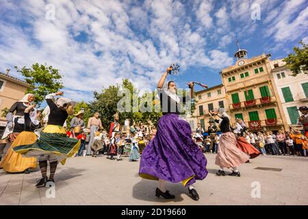 Baile de Boleros Tradicionales Mallorquines Llucmajor, Migjorn, Balearen, Spanien Stockfoto