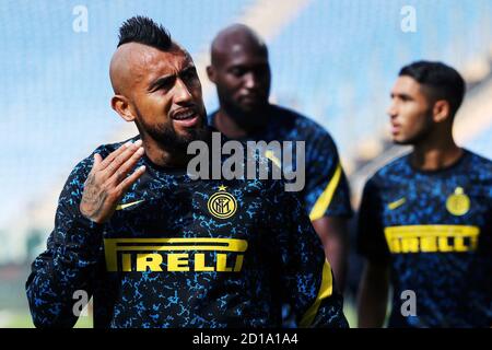 Arturo Vidal von Internazionale beim Aufwärmen vor der italienischen Meisterschaft Serie A Fußballspiel zwischen SS Lazio und FC Internazionale am 4. Oktober, Stockfoto