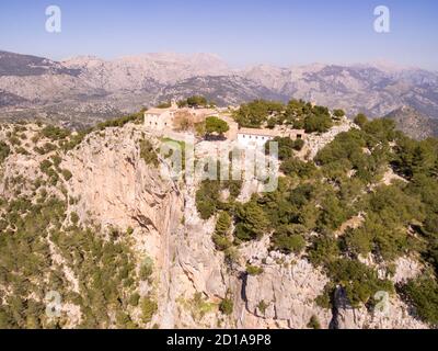 Castillo de Alaró, ubicado en El Puig d'Alaró, con una altitud de 822 m, Sierra de Tramuntana, Mallorca, Balearen, Spanien, Europa Stockfoto