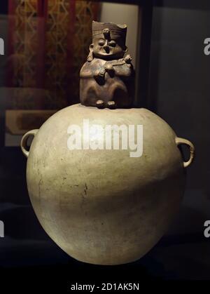 Große Halsvase kugelförmige anthropomorphe - Peru, Peruvian, Chancay Culture 1100 1450 Peruvian, Peru, Amerika, Stockfoto