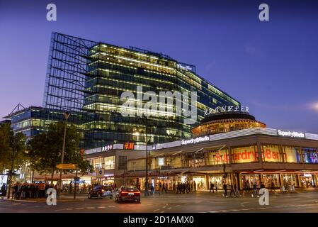 Neue Kranzlereck, Kurfürstendamm, Charlottenburg, Berlin, Deutschland, Neues Kranzlereck, Kurfürstendamm, Berlin Deutschland Stockfoto