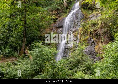 Lange Exposition des großen Wasserfalls bei Canontegn fällt in Devon Stockfoto