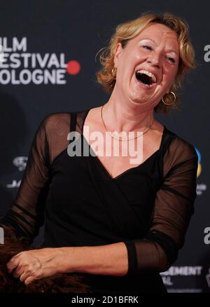 Köln, Deutschland. Oktober 2020. Die Schauspielerin Claudia Lietz kommt zu einer Vorführung der Comedy-Serie 'Ethno' im Rahmen des 'Filmfestivals Köln'. Quelle: Henning Kaiser/dpa/Alamy Live News Stockfoto