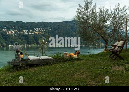 Die Reben von Tenuta San Giorgio. Ende September ist die Ernte bereits abgeschlossen und die Kellerarbeiten sind in vollem Gange, Circolo d'Agno, Schweiz Stockfoto