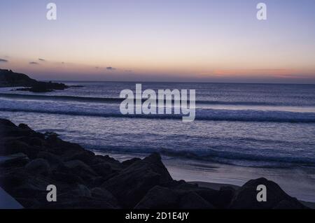 Punta de Tarifa, Punta Marroquí, España, Hiszpania, Spanien, Spanien; Sonnenuntergang über der Straße von Gibraltar. Sonnenuntergang über der Straße von Gibraltar Stockfoto