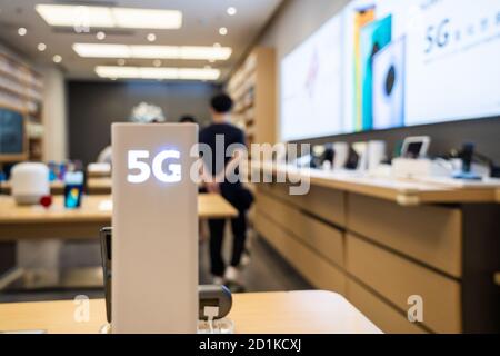 Shenzhen, China. Oktober 2020. 5G-Schild in einem Huawei-Einzelhandelsgeschäft in Shenzhen gesehen. Kredit: SOPA Images Limited/Alamy Live Nachrichten Stockfoto