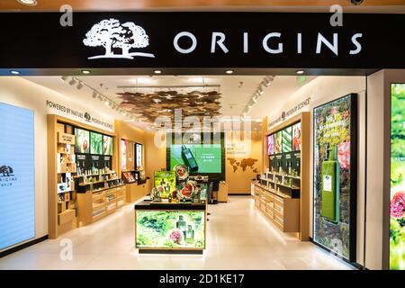 Shenzhen, China. Oktober 2020. Amerikanische Kosmetikmarke Origins Store und Logo in Shenzhen gesehen. Kredit: SOPA Images Limited/Alamy Live Nachrichten Stockfoto
