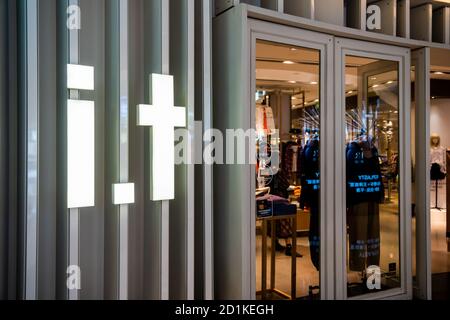 Shenzhen, China. Oktober 2020. Multi-Marken-Modehaus i.t Store und Logo in Shenzhen gesehen. Kredit: SOPA Images Limited/Alamy Live Nachrichten Stockfoto