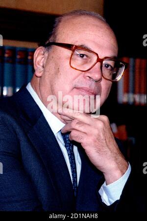 Bettino Craxi Ehemaliger Premierminister Von Italien In Seiner Villa In Hammamet Tunesien Wo Er 1994 Floh Verurteilung In Italien Fur Korruption Verbrechen Zu Entkommen Craxi Starb Am 19 Januar 2000 In Tunesien